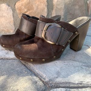Apt. 9 Suede Clogs